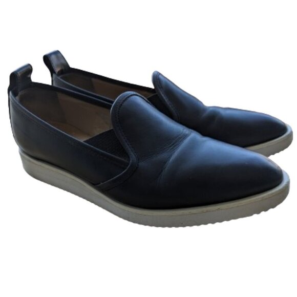 Everlane Slip On Black Leather Street Shoes - Picture 1 of 8